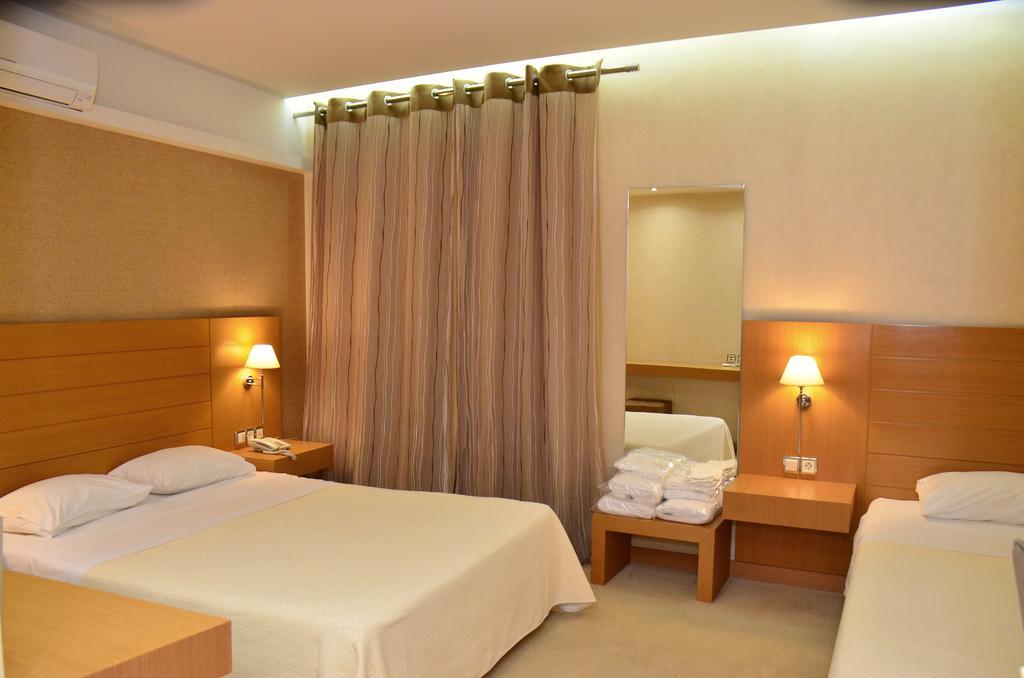 Deves Hotel Nafplio Ngoại thất bức ảnh